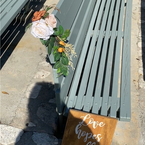 Lookein Rustic Terracotta Aisle/Chair Flowers - Picture 2 of 3